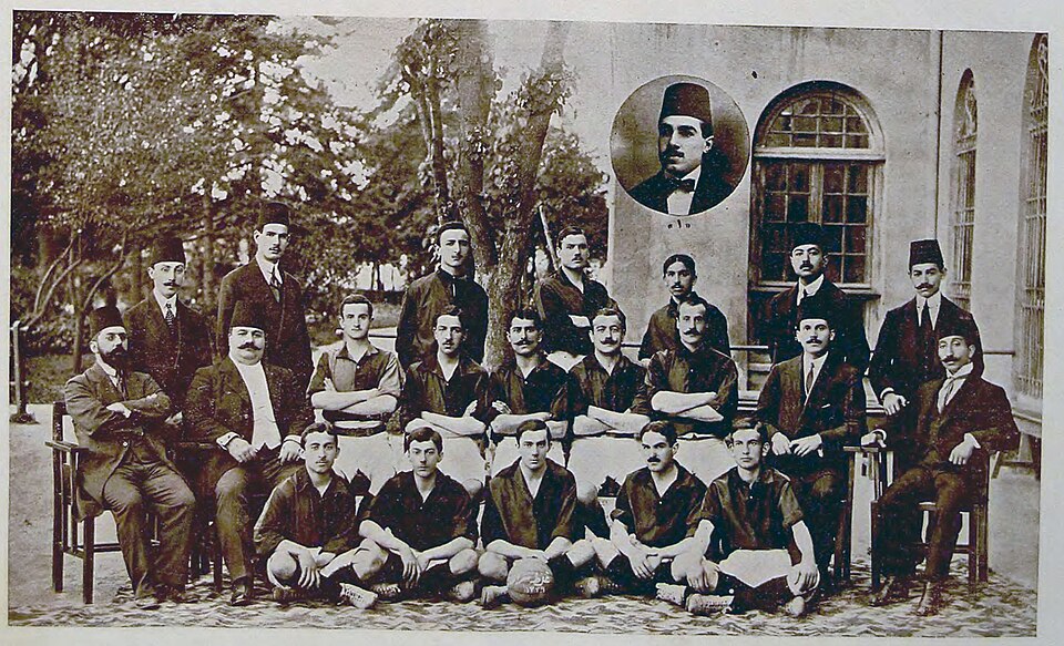 1913/14 kadrosu · kuruluşun ilk on yılı