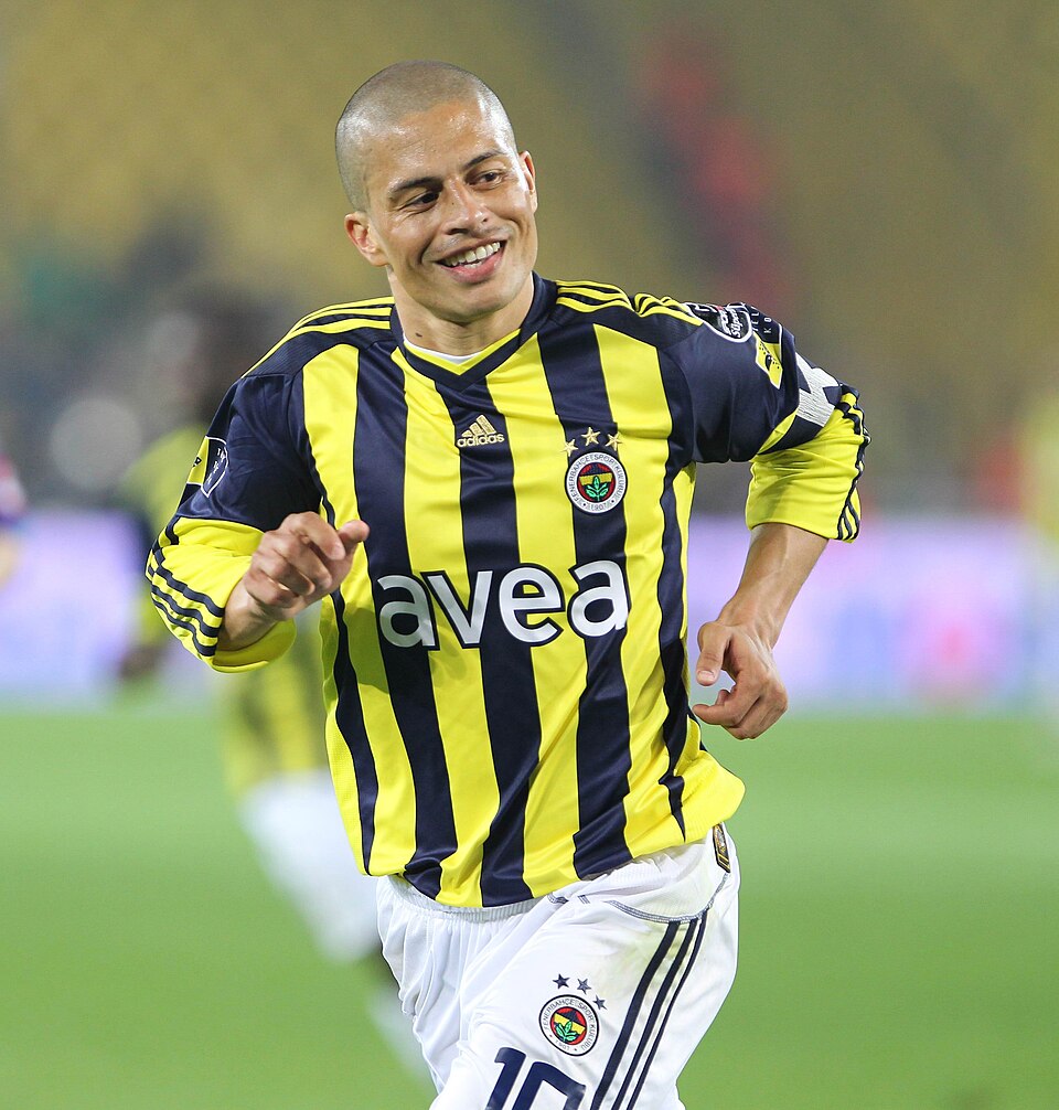 Alex, Fenerbahçe formasıyla · 15 Mayıs 2011